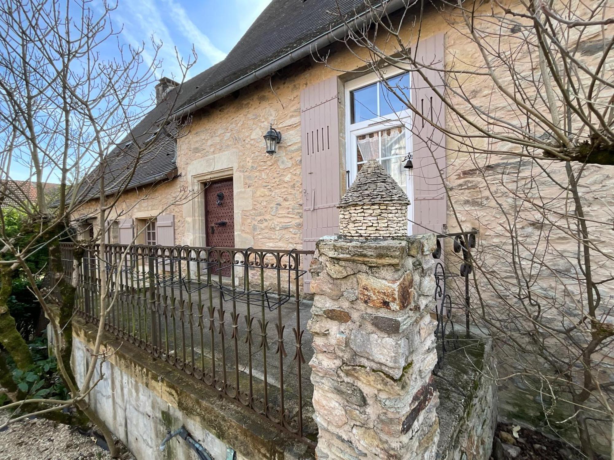 Maison De La Source Génis Zewnętrze zdjęcie